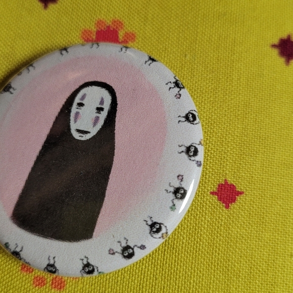 No face soot sprite 1.5" pin badge - Picture 6 of 7